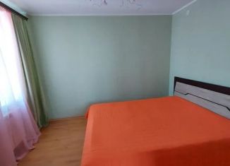 Аренда трехкомнатной квартиры, 72 м2, Белгород, улица 5 Августа, 37