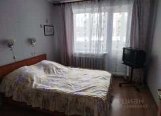 Сдам 3-ком. квартиру, 78 м2, Новочебоксарск, улица 10-й Пятилетки, 4