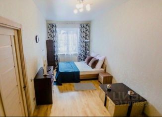 Сдаю однокомнатную квартиру, 50 м2, Калуга, улица Карла Либкнехта, 10А