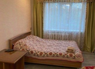 Сдаю в аренду трехкомнатную квартиру, 67 м2, Еврейская АО, улица Денисова, 15