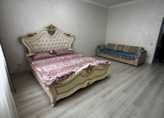 Сдам 1-комнатную квартиру, 53 м2, Дербент, улица М. Далгата, 1Ак1