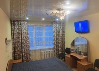 Сдаю в аренду 1-ком. квартиру, 39 м2, Псков, улица Петрова, 2