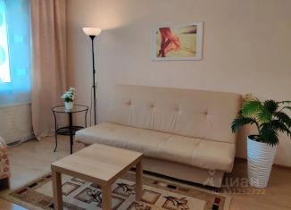 Сдам в аренду 2-ком. квартиру, 59 м2, Республика Башкортостан, улица Карла Маркса, 10