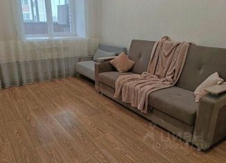 Сдам в аренду 1-комнатную квартиру, 38 м2, село Чигири, улица Василенко, 3/4