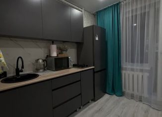 Сдаю в аренду однокомнатную квартиру, 36 м2, Псков, улица Труда, 24