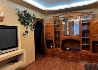Продам трехкомнатную квартиру, 66 м2, Саранск, улица Богдана Хмельницкого, 12с1