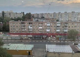 Продам двухкомнатную квартиру, 49 м2, Энгельс, проспект Строителей, 3
