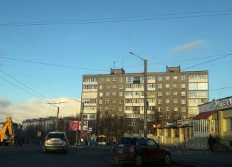 Продается двухкомнатная квартира, 45 м2, Мурманская область, проспект Героев-Североморцев, 19