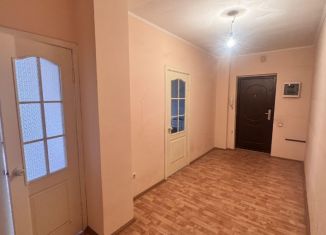 Продается 1-ком. квартира, 60.4 м2, Миасс, улица Богдана Хмельницкого, 60