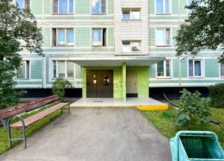 Продам 3-ком. квартиру, 58.4 м2, Москва, Солнцевский проспект, 9к2