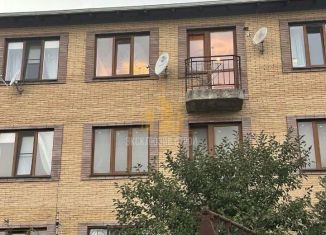 Продам 1-комнатную квартиру, 32 м2, Ессентуки, Полевая улица, 4