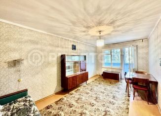 Продам 2-комнатную квартиру, 44.6 м2, Мурманская область, проезд Михаила Бабикова, 8