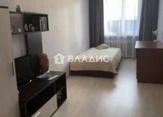 Продается 3-комнатная квартира, 56 м2, Ленинградская область, Полевая улица, 4