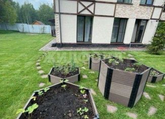 Продаю дом, 250 м2, посёлок Синий Утёс