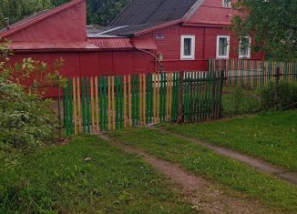 Продаю дом, 40 м2, Остров, площадь К. Назаровой