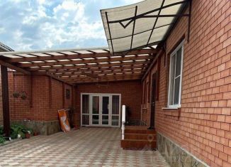 Продается дом, 250 м2, станица Архонская, улица Карла Маркса, 8