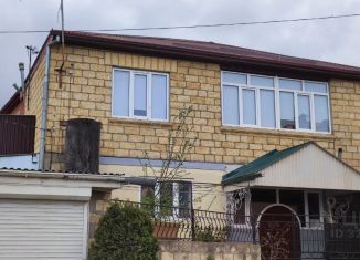 Продам дом, 330 м2, Дербент, площадь Свободы