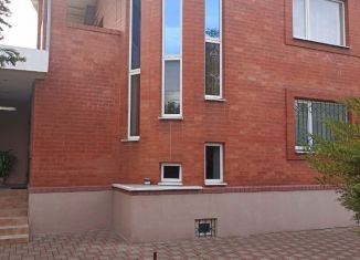 Продаю дом, 222 м2, Ростовская область, Строительная улица, 5