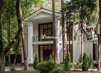 Продам коттедж, 1500 м2, село Усово