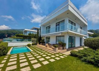Продам дом, 200 м2, Краснодарский край, площадь Флага