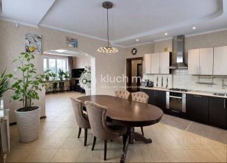 Продаю дом, 290 м2, Казань, Советский район, улица Алмачуар, 9