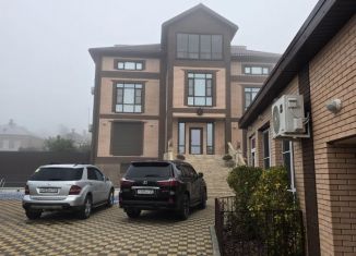Продаю коттедж, 800 м2, Ростовская область, Круглая улица, 10А