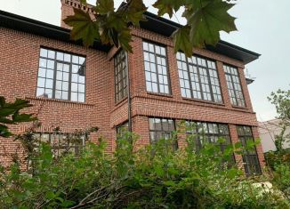 Продам дом, 550 м2, Ростовская область, улица Минаева, 26