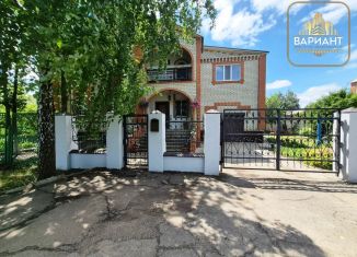 Продаю коттедж, 313 м2, Балашов, проезд Строителей, 9