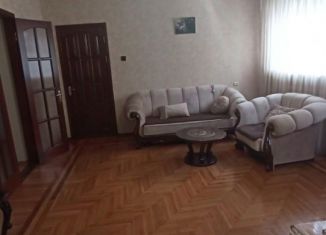 Продается дом, 300 м2, Нальчик, улица Мечиева, 196, район Центр