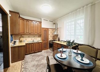 Продаю дом, 319 м2, Ставропольский край, улица Роз, 5А