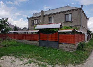Продается дом, 302 м2, село Новоблагодарное