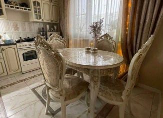 Сдам в аренду 3-ком. квартиру, 80 м2, Москва, Кантемировская улица, 4к1