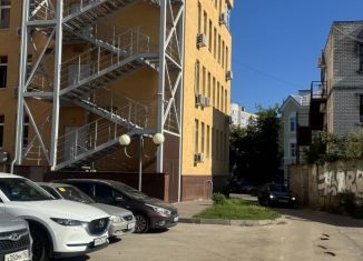 Продаю гараж, 30 м2, Нижний Новгород, Сормовский район, улица Героя Советского Союза Сутырина