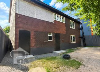 Продаю дом, 463 м2, Уфа, Кировский район, улица Пугачёва, 32