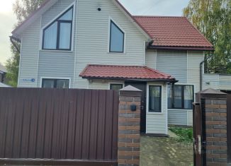 Продам коттедж, 240 м2, Псковская область, улица Освободителей, 2