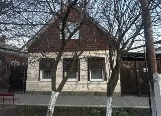 Сдаю дом, 50 м2, Ейск, улица Братьев Камышановых, 11