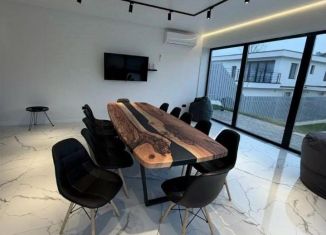 Сдается в аренду дом, 340 м2, Москва