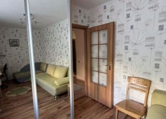 Сдаю в аренду 3-ком. квартиру, 55 м2, Евпатория, Советский проезд, 1