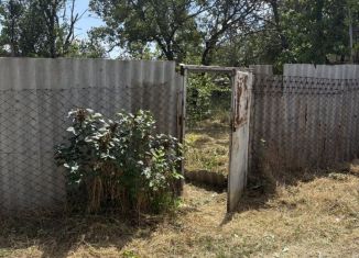 Продам земельный участок, 6 сот., поселок Айкаван, Луговая улица