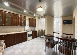 Дом на продажу, 400 м2, Кабардино-Балкария, улица Гастелло, 74