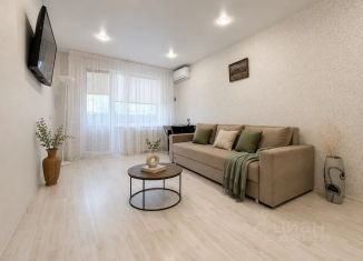 Сдается в аренду 2-ком. квартира, 50 м2, Ставропольский край, улица 45-я Параллель, 7/2