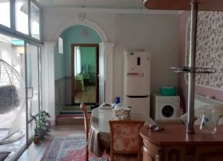Сдам в аренду комнату, 30 м2, Избербаш, улица С. Юсупова, 155