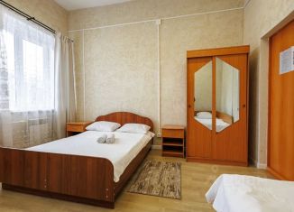 Сдаю комнату, 12 м2, Тула, улица Доватора, 3