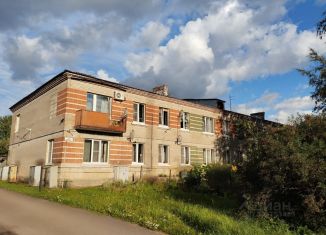 Продаю 1-ком. квартиру, 30.7 м2, Ленинградская область, улица Энгельса, 15