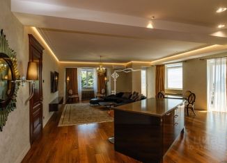 Продам 2-комнатную квартиру, 146 м2, Крым, улица Игнатенко, 9с1