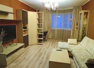 Трехкомнатная квартира на продажу, 98 м2, Старый Оскол, микрорайон Степной, 8