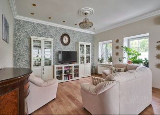 Продам коттедж, 255 м2, Москва, улица Диккенса, 247