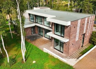 Продается коттедж, 570 м2, Ленинградская область