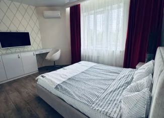 2-ком. квартира в аренду, 60 м2, Самара, Молодёжная улица, 12, метро Безымянка