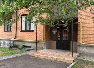 Продается 1-комнатная квартира, 52 м2, Хасавюрт, улица Датуева, 61А